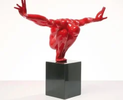 Figurka Dekoracyjna Athlet 75x42 Cm Czerwona