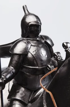 Figurka Dekoracyjna Black Knight 55x72 Cm
