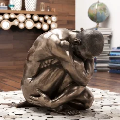 Figurka Dekoracyjna Nude Man Hug 35x54 Cm Brązowa