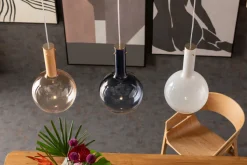 Lampa Wisząca Z 3 Szklanymi Kloszami W Różnych Kolorach 99 Cm