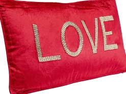 Poduszka Dekoracyjna Czerwona Aksamitna Z Napisem Love 60x35 Cm