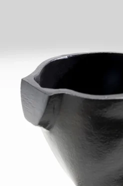 Wazon Aluminiowy Czarny Motyw Twarzy 17x17 Cm